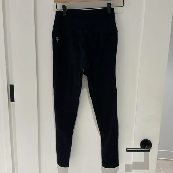 Electric & Rose leggings. Size large. - Picture 3 of 4